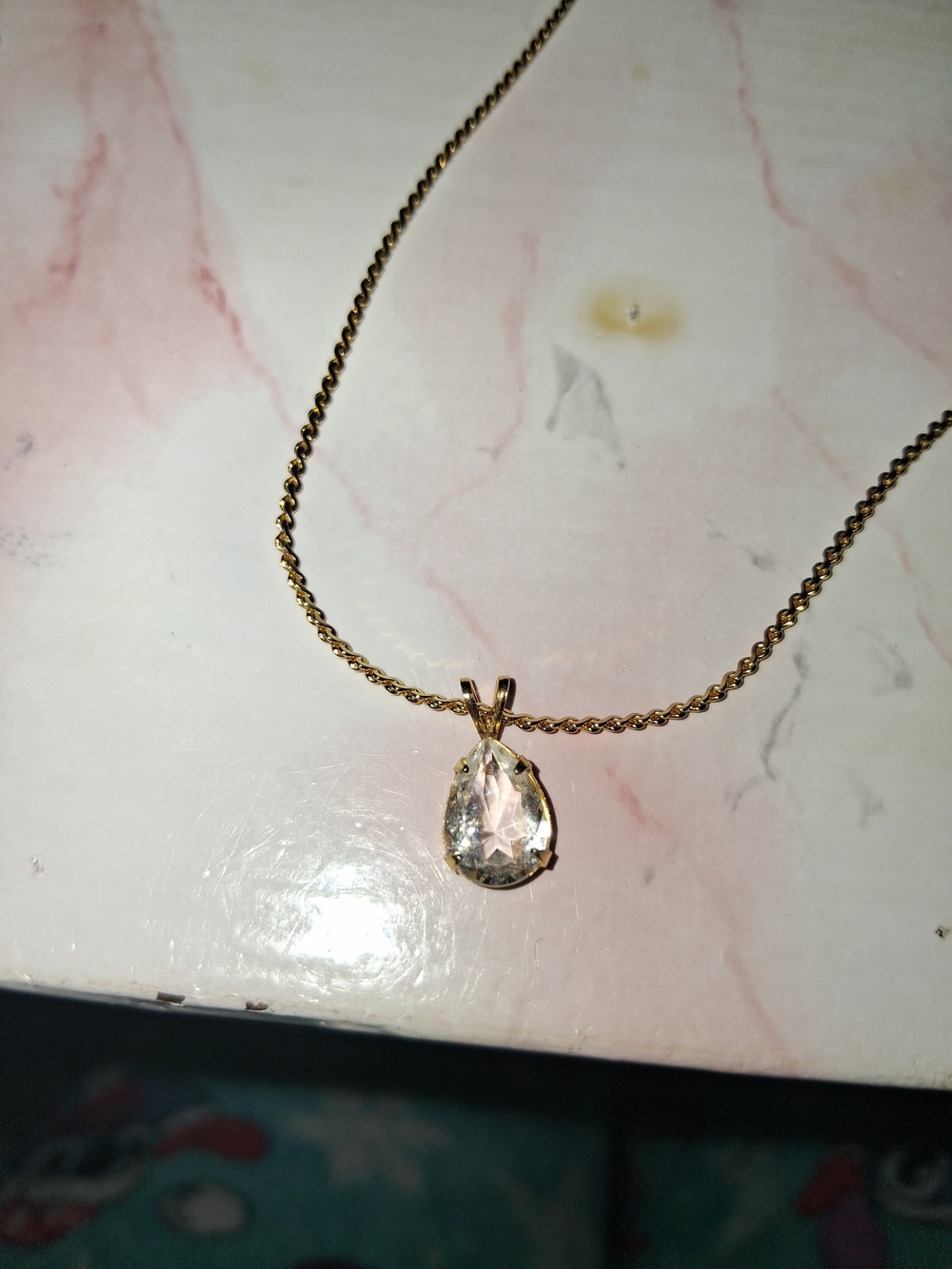 Vintage Gold Teardrop Crystal Pendant Necklace - Clear